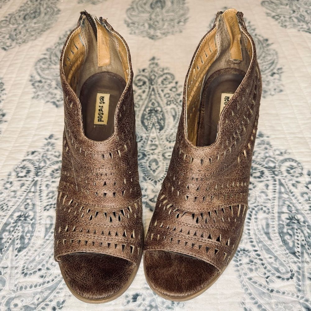 Not Rated Women's Brown Peep-Toe ankle boots‎